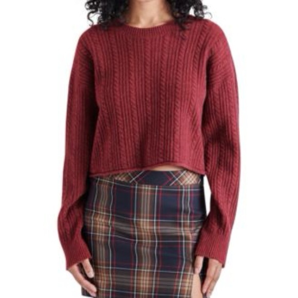 Steve Madden Women Aerin Cable-Knit Crew Neck Sweater Tibetan RED Medium Cropped - Picture 6 of 6